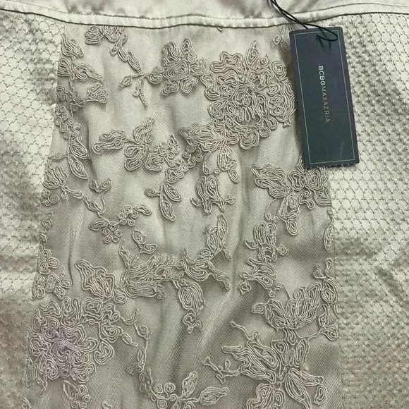 BCBGMAXAZRIA
Skirt Solid Sz 4 Silk Lace Design- New - Picture 1 of 5